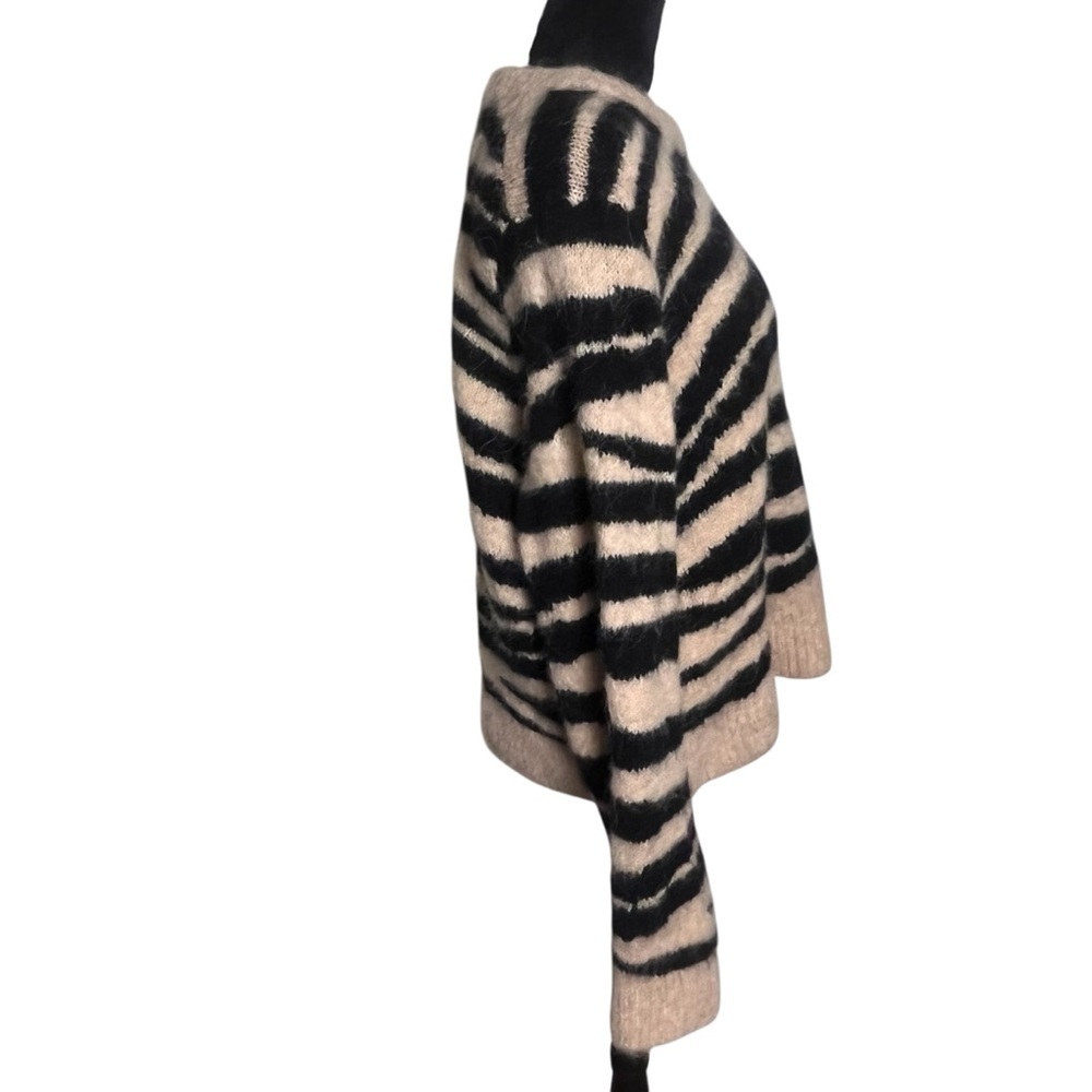 Madewell Shrunken Pullover Sweater in Tiger Zebra Stripe Wool Alpaca Blend — Lg - Picture 2 of 9